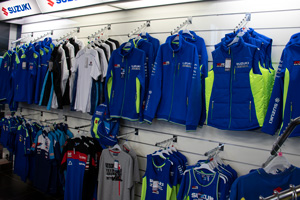 Vêtements suzuki Clearance